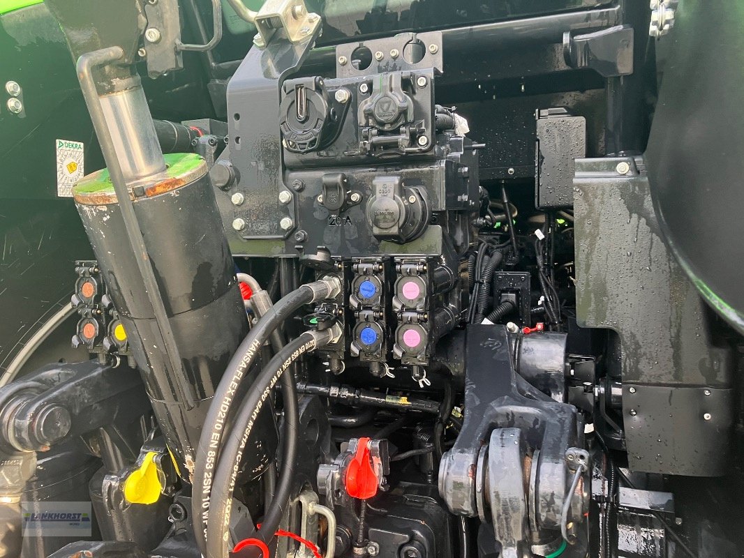 Traktor of the type Deutz-Fahr 9340 AGROTRON TTV, Gebrauchtmaschine in Aurich (Picture 15)