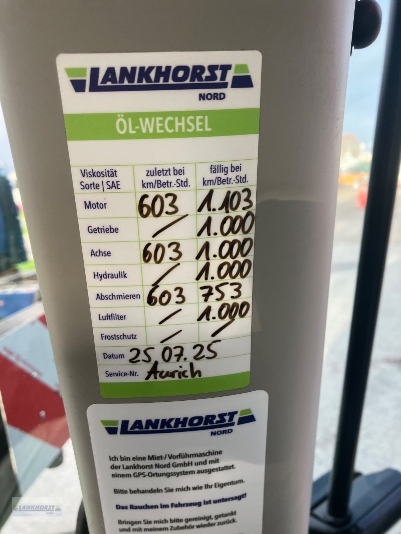 Traktor of the type Deutz-Fahr 9340 AGROTRON TTV, Gebrauchtmaschine in Aurich (Picture 25)