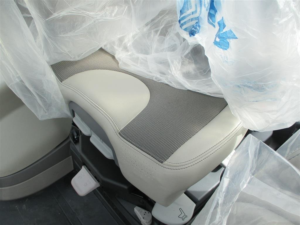 Traktor Türe ait Deutz-Fahr 9340 TTV  New and unused tractor, Gebrauchtmaschine içinde Lintrup (resim 8)