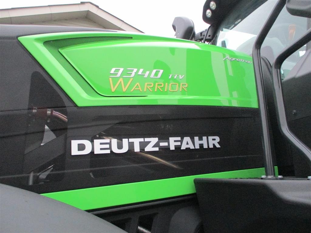 Traktor typu Deutz-Fahr 9340 TTV  New and Unused tractor, Gebrauchtmaschine v Lintrup (Obrázek 9)