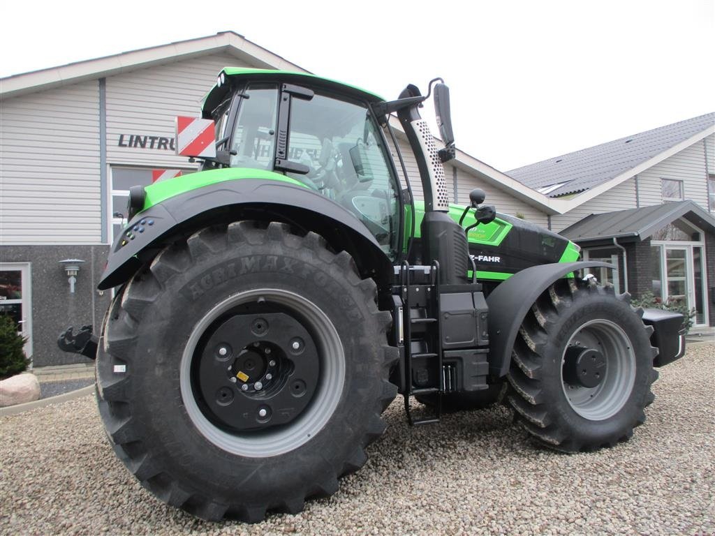Traktor typu Deutz-Fahr 9340 TTV  New and Unused tractor, Gebrauchtmaschine v Lintrup (Obrázek 17)