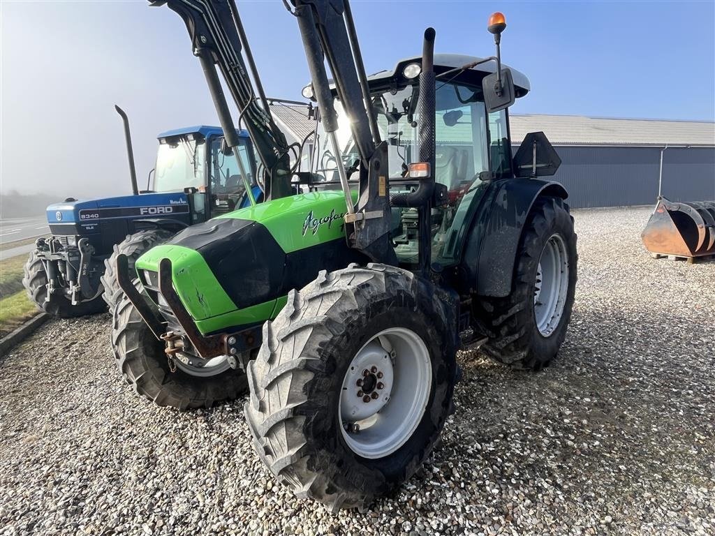 Traktor типа Deutz-Fahr Agrofarm 100 Med læsser - 3000 timer, Gebrauchtmaschine в Løgstør (Фотография 7)