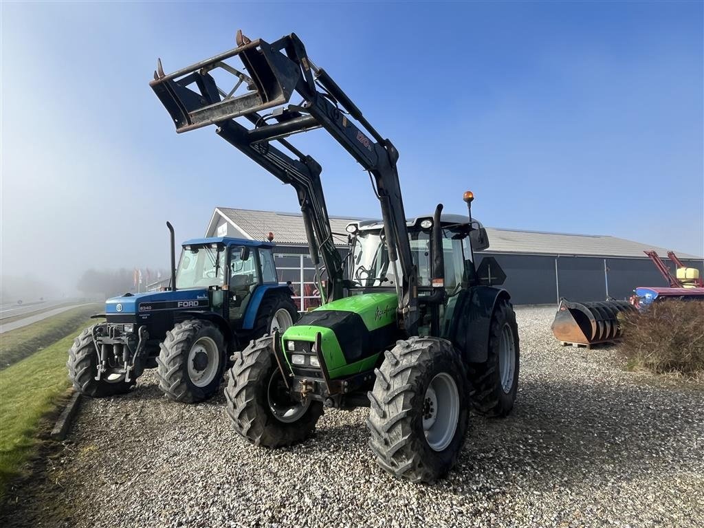 Traktor типа Deutz-Fahr Agrofarm 100 Med læsser - 3000 timer, Gebrauchtmaschine в Løgstør (Фотография 5)
