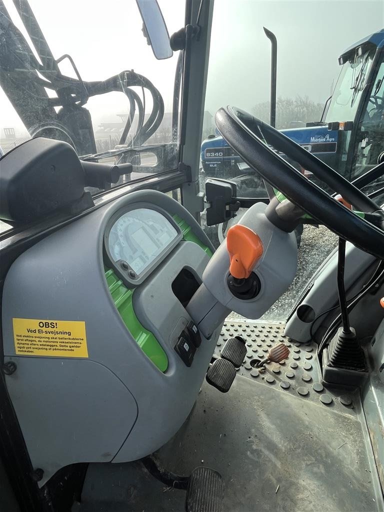 Traktor типа Deutz-Fahr Agrofarm 100 Med læsser - 3000 timer, Gebrauchtmaschine в Løgstør (Фотография 9)
