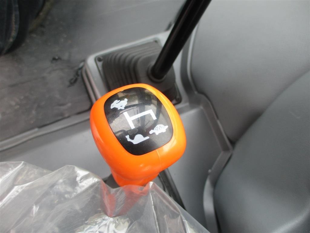 Traktor typu Deutz-Fahr Agrofarm 115G New and Unused tractor with 30F+30R Hi-Lo and CreepGear, Gebrauchtmaschine v Lintrup (Obrázek 10)