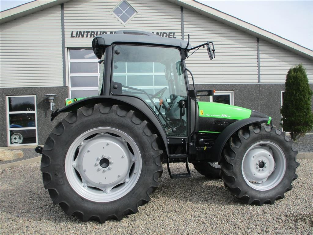 Traktor typu Deutz-Fahr Agrofarm 115G New and Unused tractor with 30F+30R Hi-Lo and CreepGear, Gebrauchtmaschine v Lintrup (Obrázek 15)