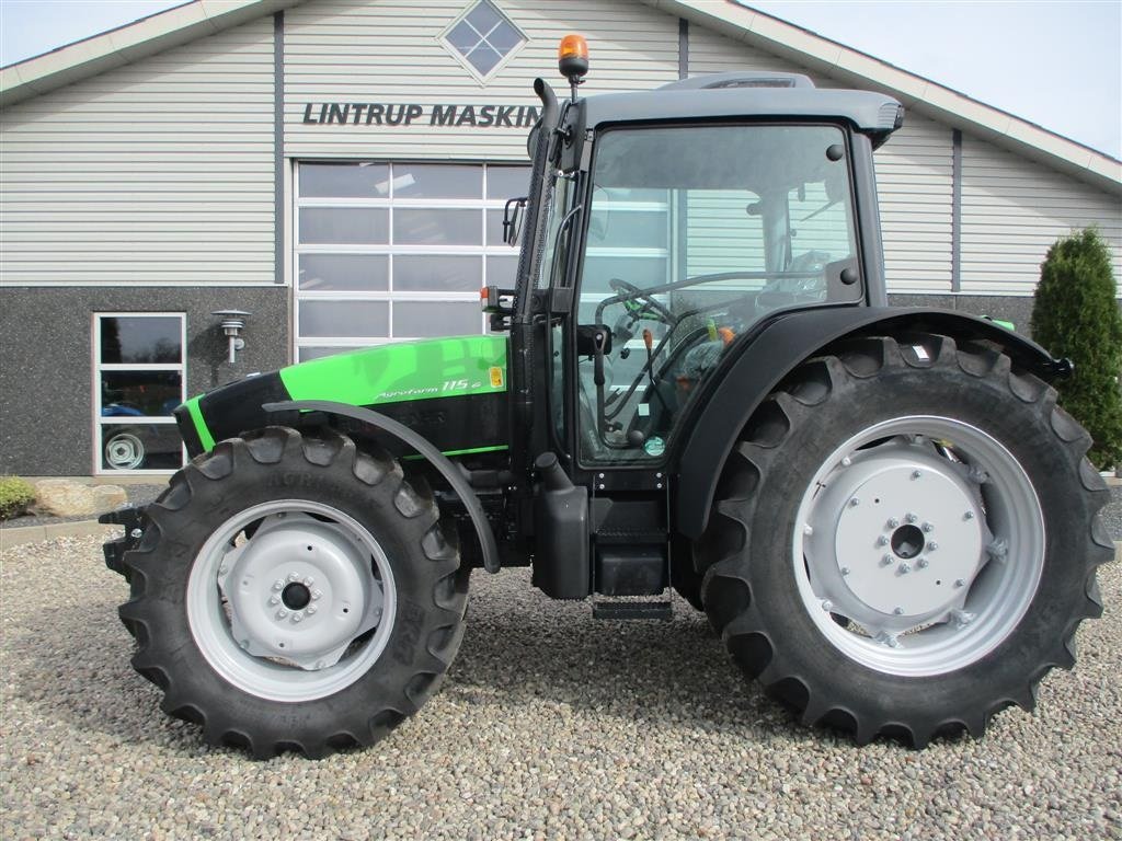 Traktor typu Deutz-Fahr Agrofarm 115G New and Unused tractor with 30F+30R Hi-Lo and CreepGear, Gebrauchtmaschine v Lintrup (Obrázek 1)