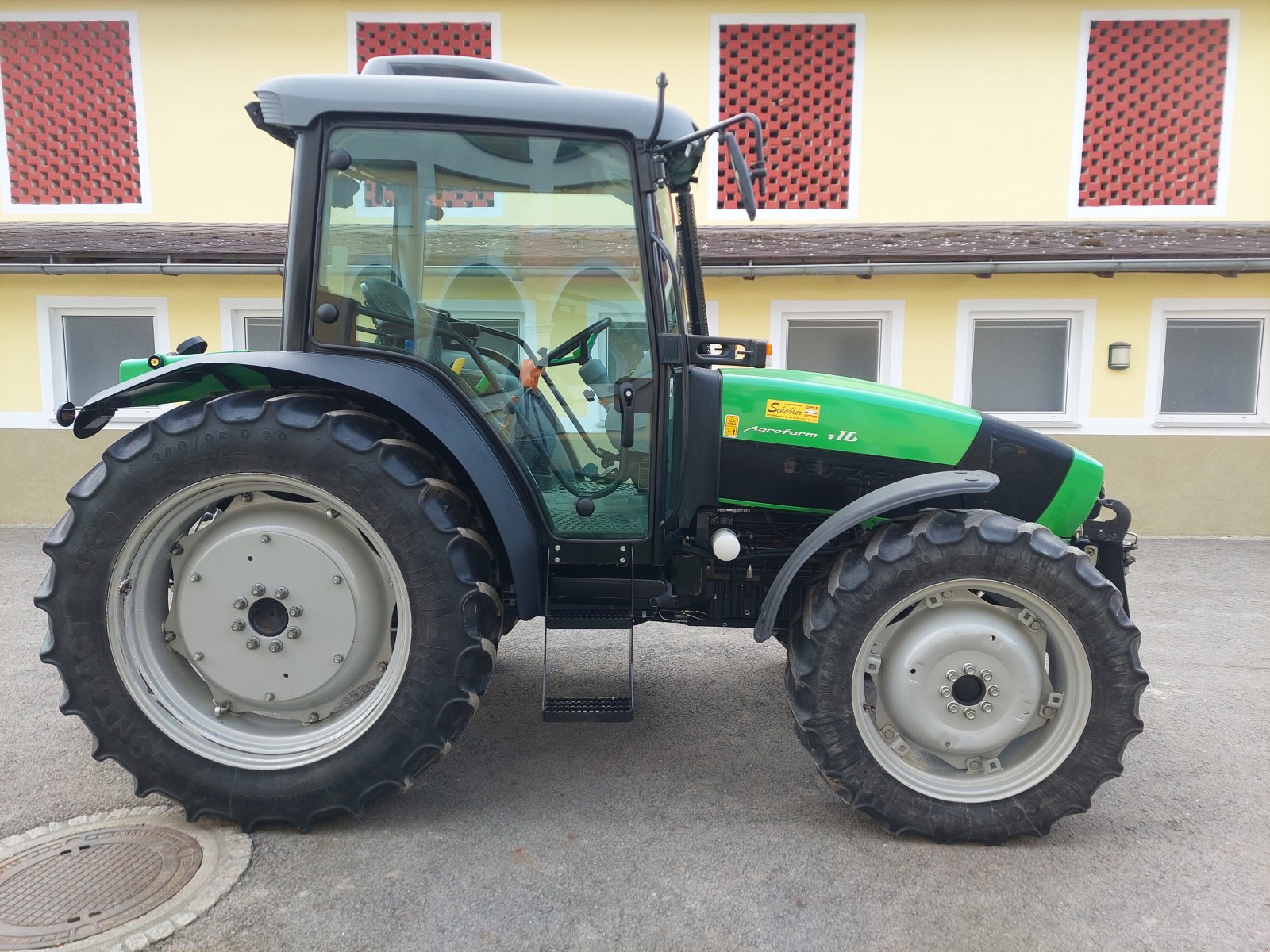 Traktor des Typs Deutz-Fahr Agrofarm 410 GS, Gebrauchtmaschine in Schwarzautal (Bild 1)