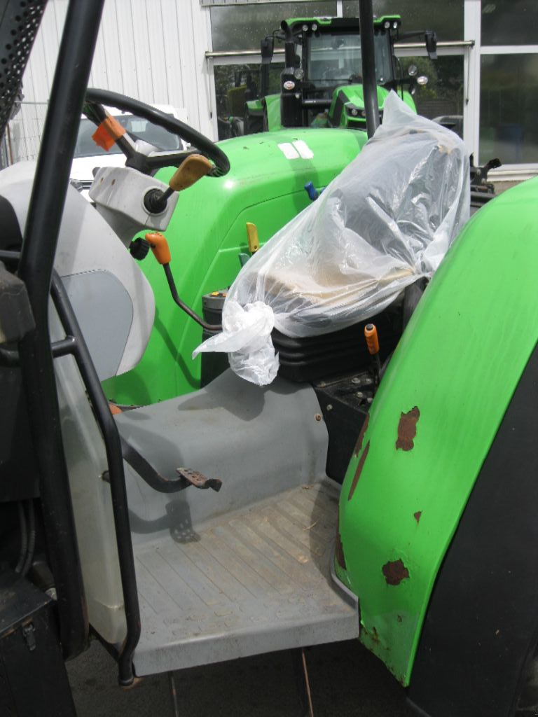 Traktor des Typs Deutz-Fahr Agrofarm 410 T GS DT, Gebrauchtmaschine in BRECE (Bild 8)