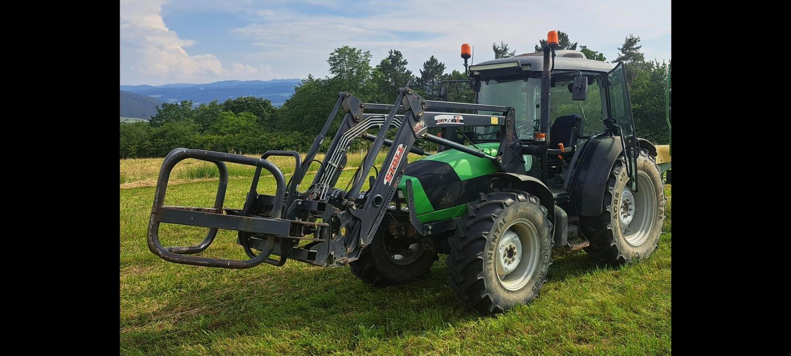 Traktor типа Deutz-Fahr Agrofarm 410, Gebrauchtmaschine в Svinia (Фотография 1)