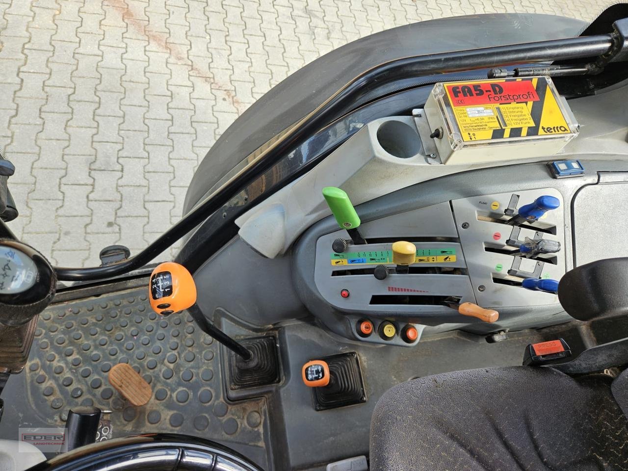 Traktor a típus Deutz-Fahr Agrofarm 420 G, Gebrauchtmaschine ekkor: Kreuth (Kép 9)