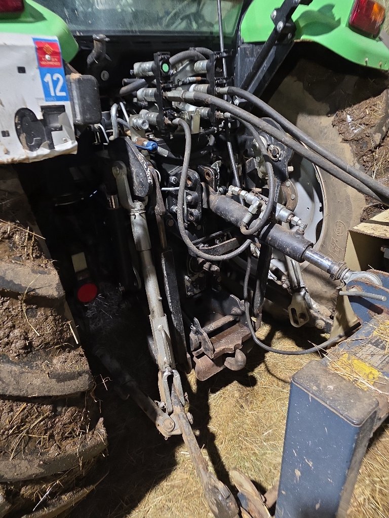 Traktor des Typs Deutz-Fahr AGROFARM 420, Gebrauchtmaschine in Calmont (Bild 9)