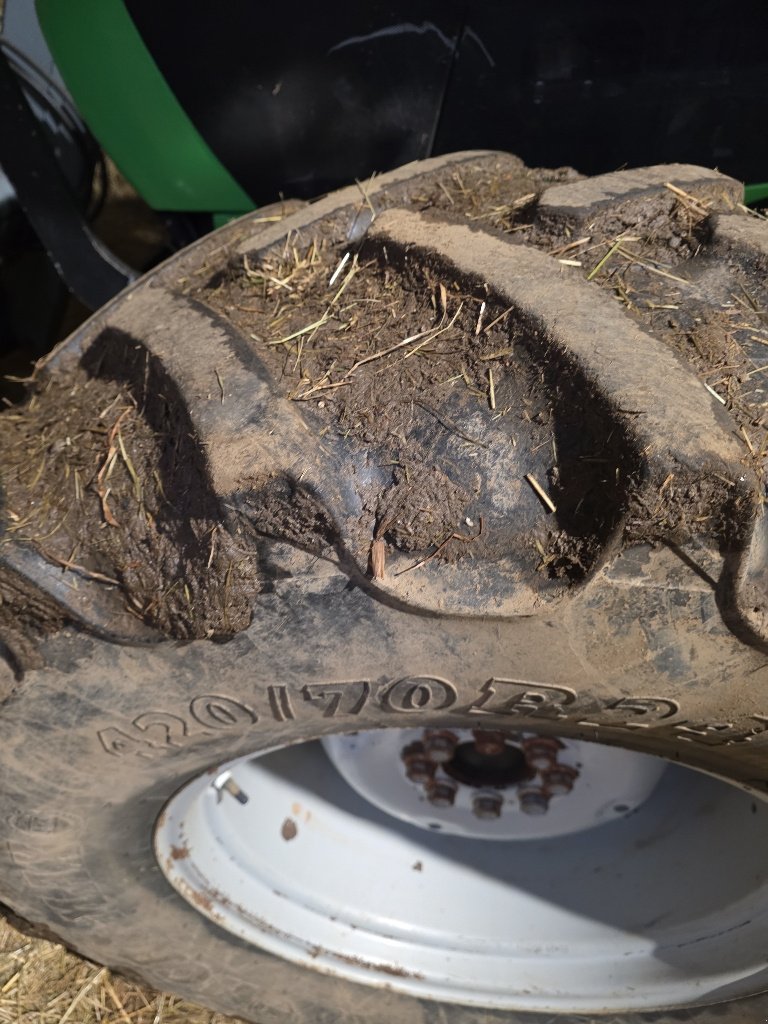 Traktor des Typs Deutz-Fahr AGROFARM 420, Gebrauchtmaschine in Calmont (Bild 8)