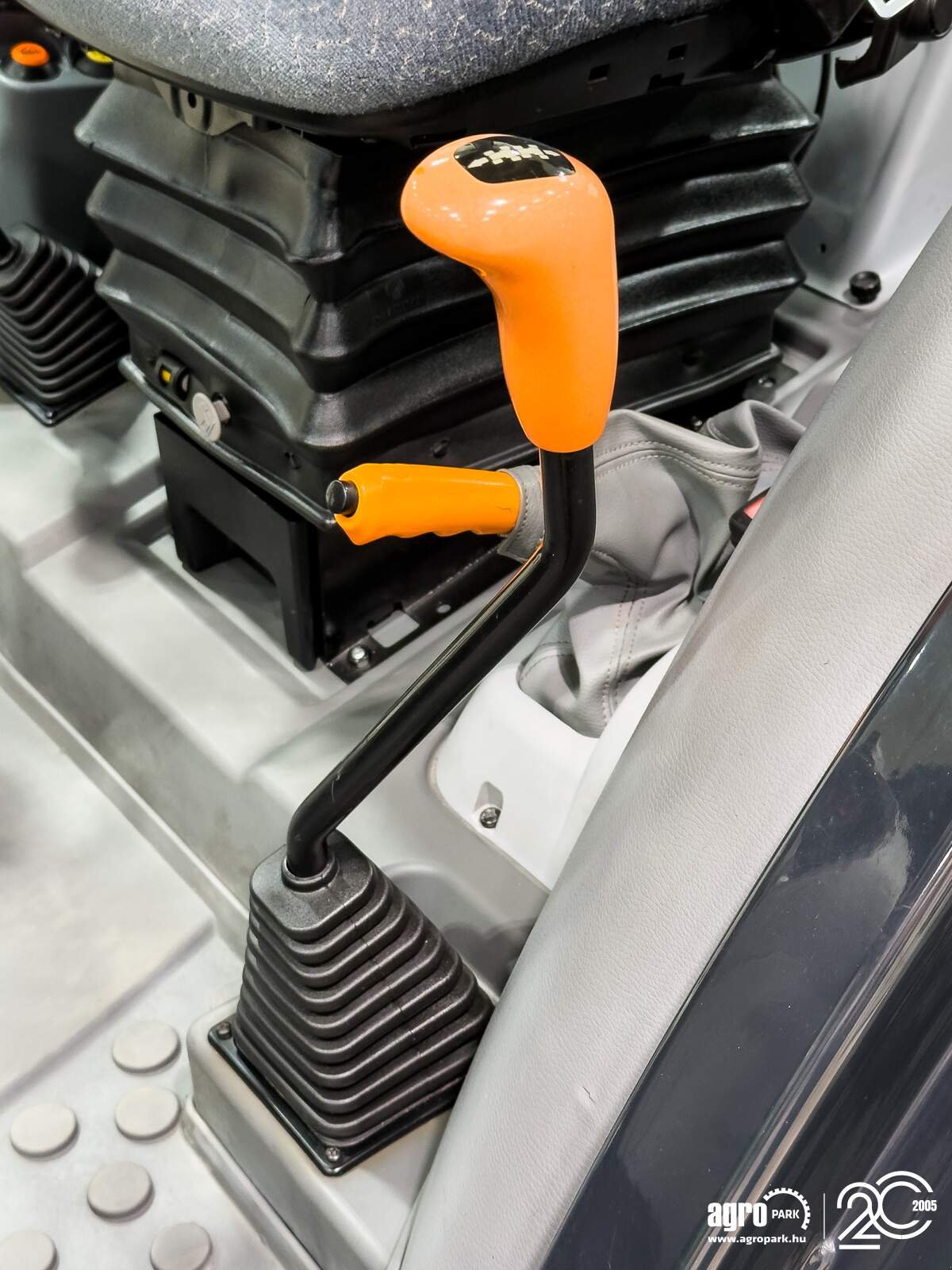 Traktor des Typs Deutz-Fahr Agrofarm 430G 40 km/h with creeper, air brakes, air seat, RTK steering, Gebrauchtmaschine in Csengele (Bild 13)