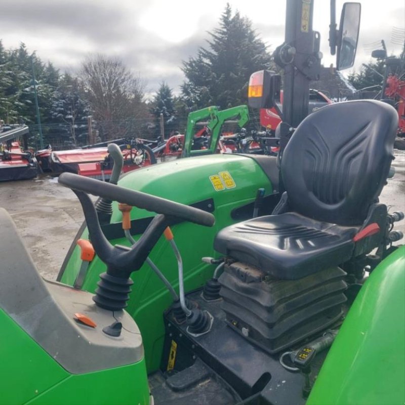 Traktor tip Deutz-Fahr Agrolux 320, Gebrauchtmaschine in AUMONT AUBRAC (Poză 6)