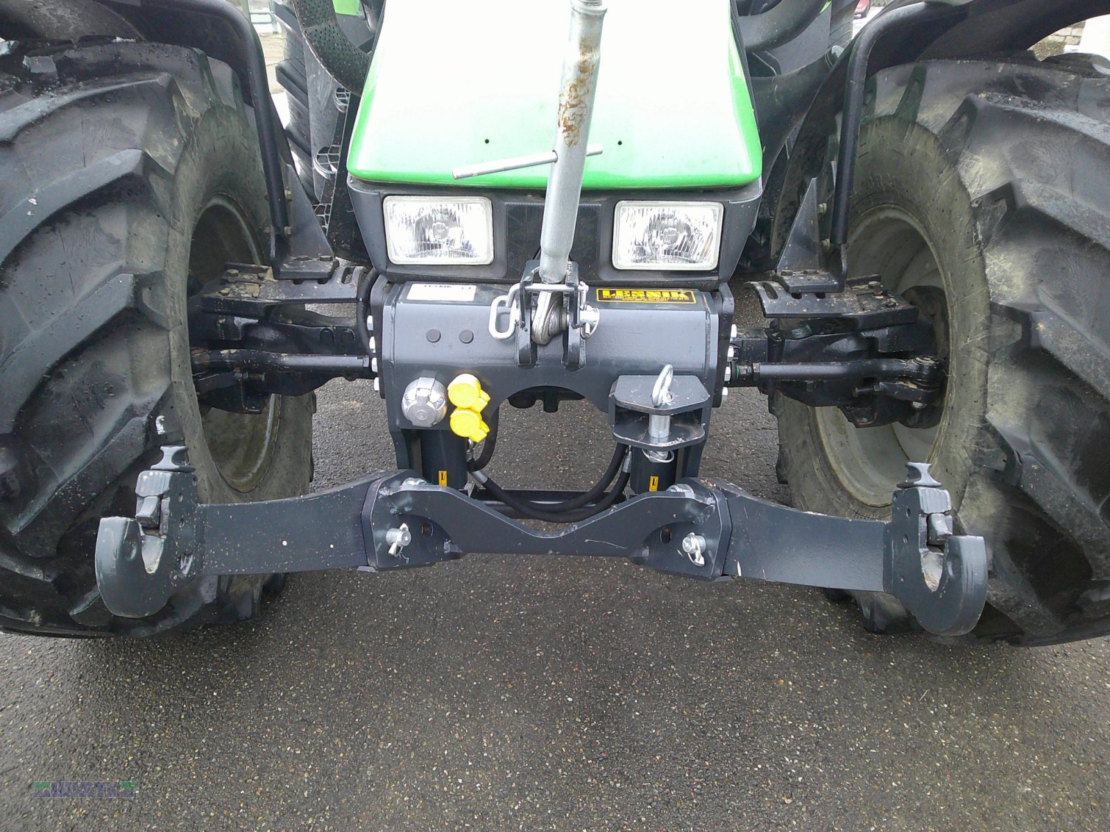 Traktor van het type Deutz-Fahr Agrontron 6.01 (105), 4900 Stunden, EZ 1999, Gebrauchtmaschine in Buchdorf (Foto 3)