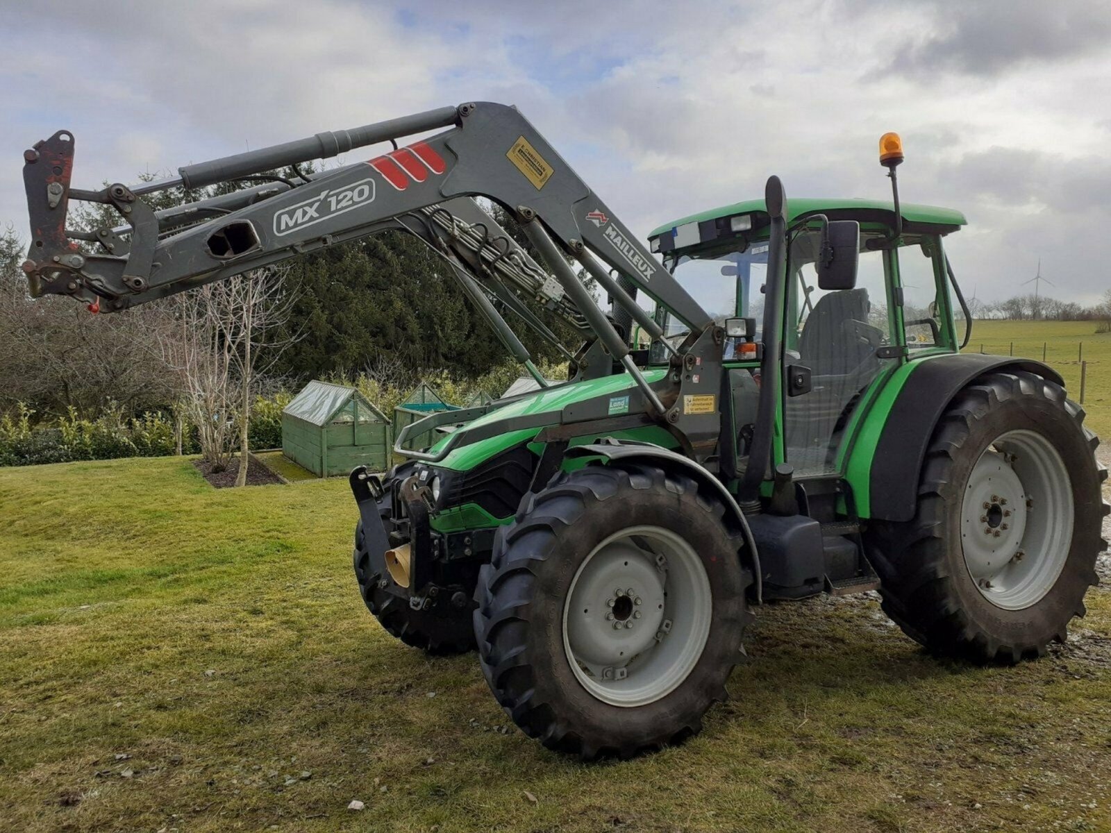 Traktor des Typs Deutz-Fahr Agroplus 100, Gebrauchtmaschine in Paderborn (Bild 1)