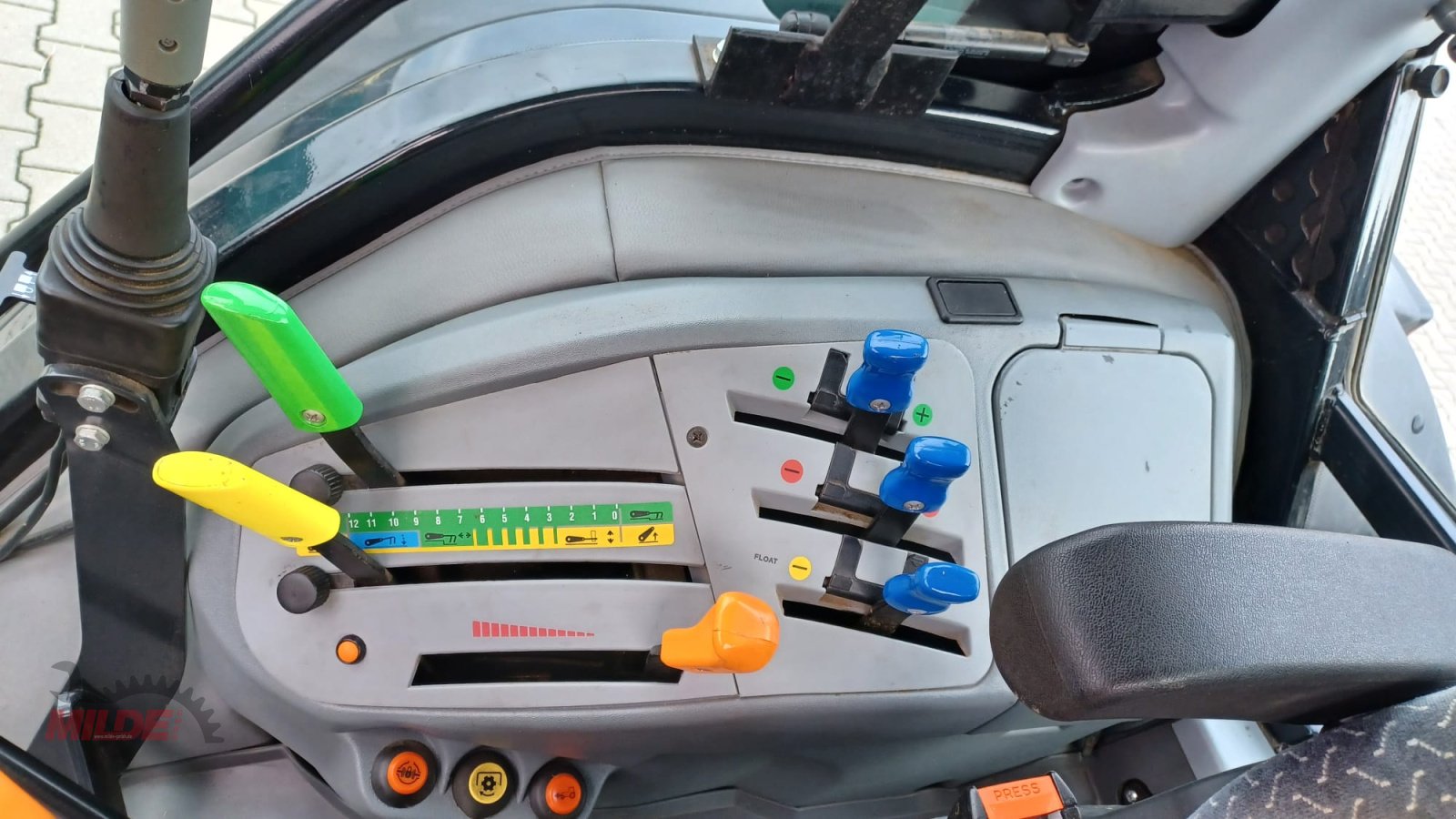 Traktor typu Deutz-Fahr Agroplus 310 DT, Gebrauchtmaschine v Creußen (Obrázek 12)