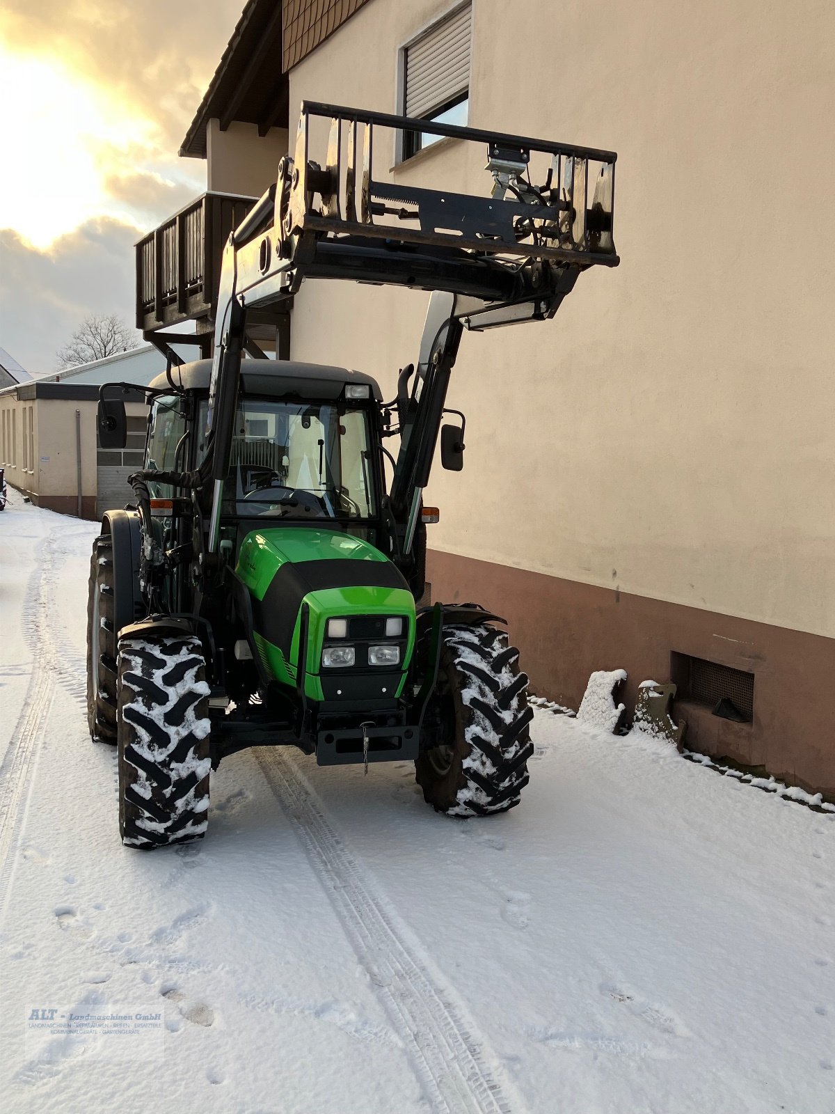 Traktor van het type Deutz-Fahr Agroplus 320 Ecoline, Gebrauchtmaschine in Eppelborn (Foto 3)