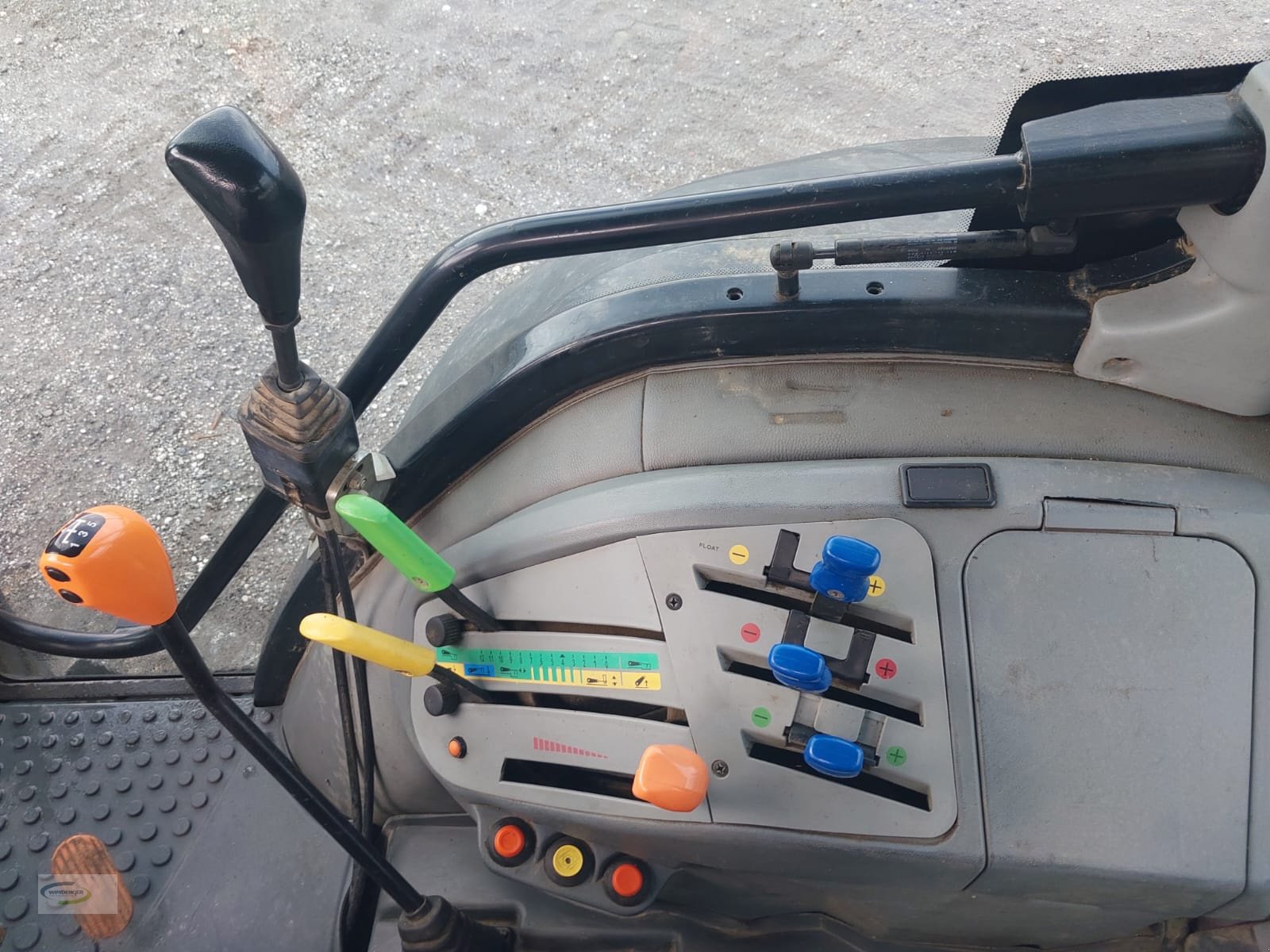 Traktor Türe ait Deutz-Fahr Agroplus 410 DT GS, Gebrauchtmaschine içinde Frontenhausen (resim 9)