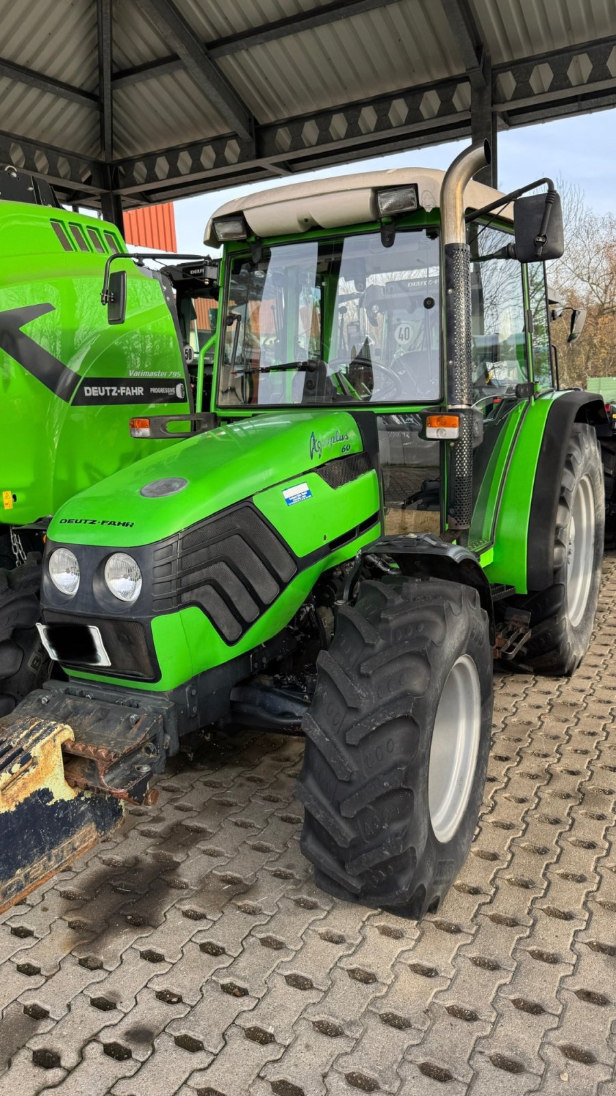 Traktor от тип Deutz-Fahr Agroplus 60 A, Gebrauchtmaschine в Bühl (Снимка 1)