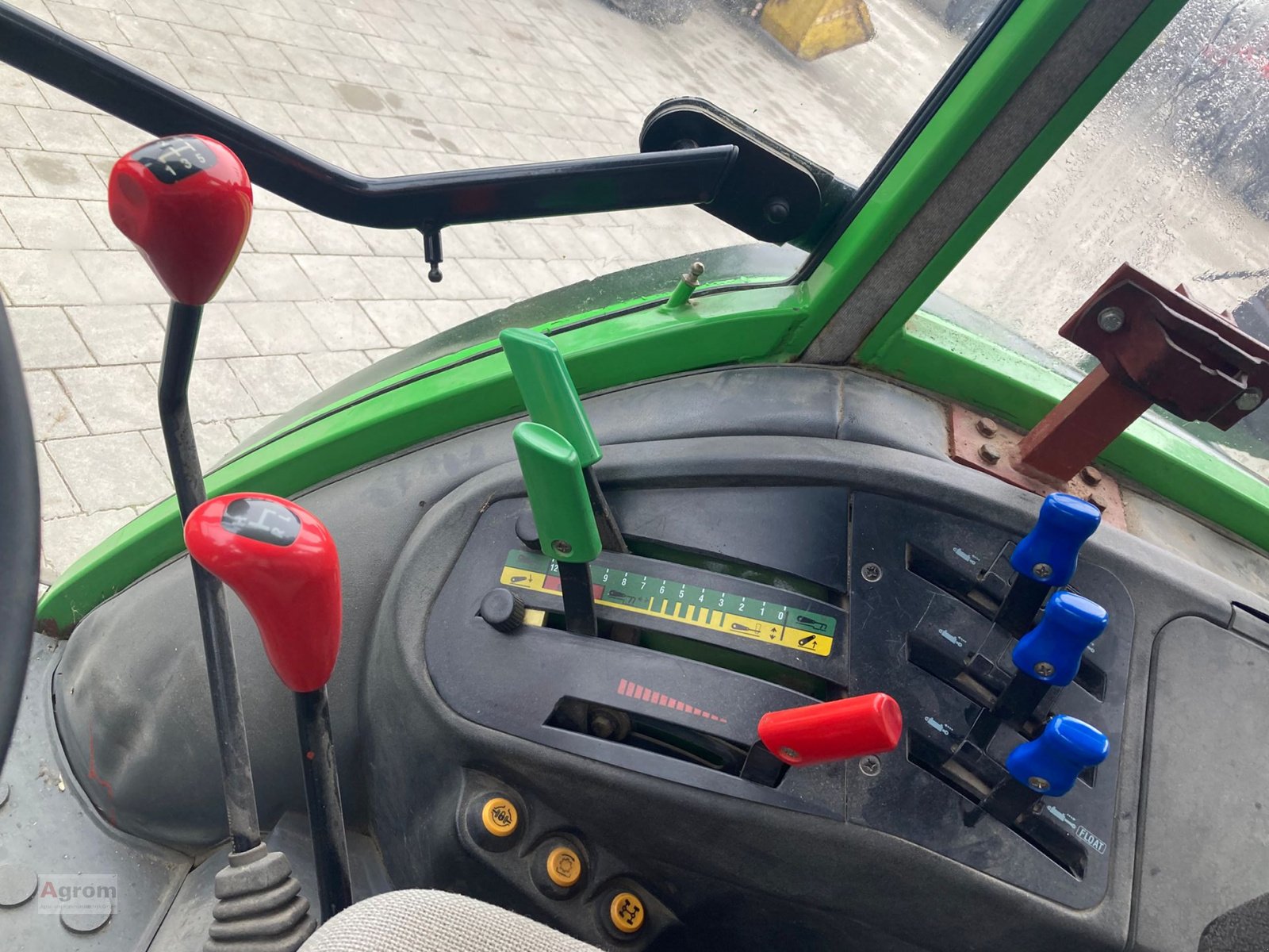 Traktor typu Deutz-Fahr Agroplus 60, Gebrauchtmaschine w Münsingen (Zdjęcie 21)