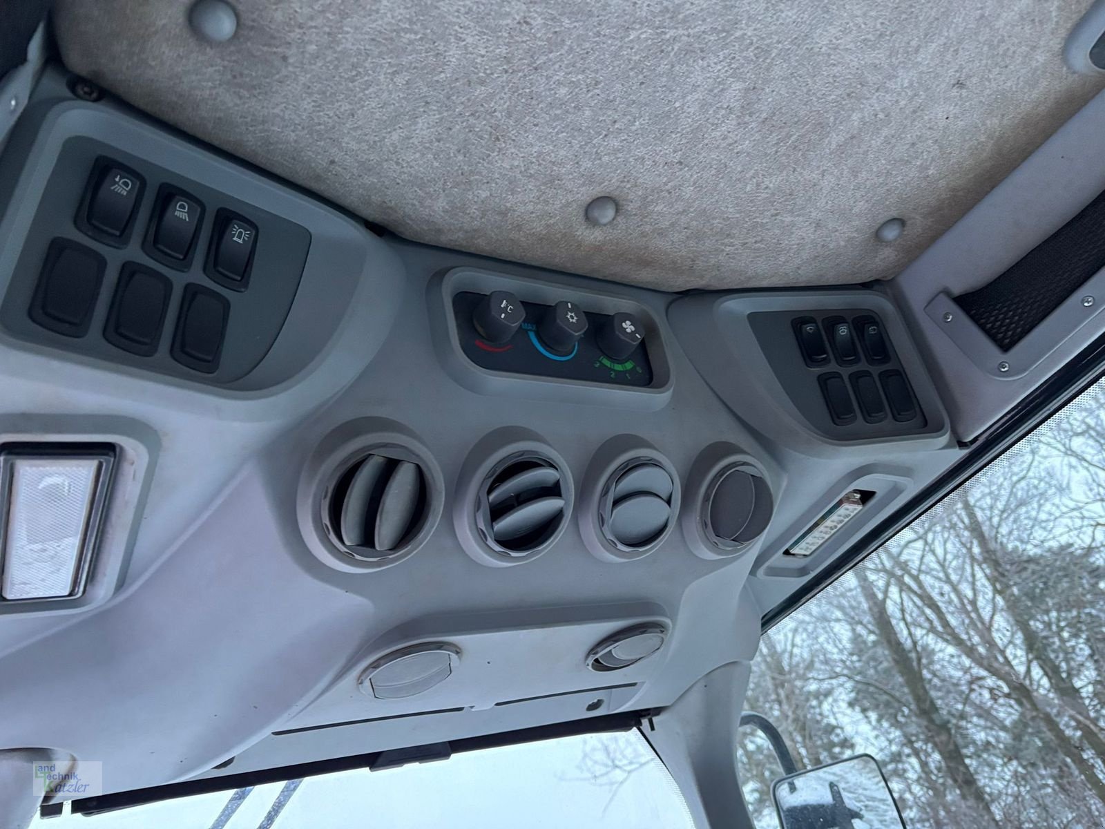 Traktor типа Deutz-Fahr Agroplus S 320 Exclusiv, Gebrauchtmaschine в Deutsch-Wagram (Фотография 6)