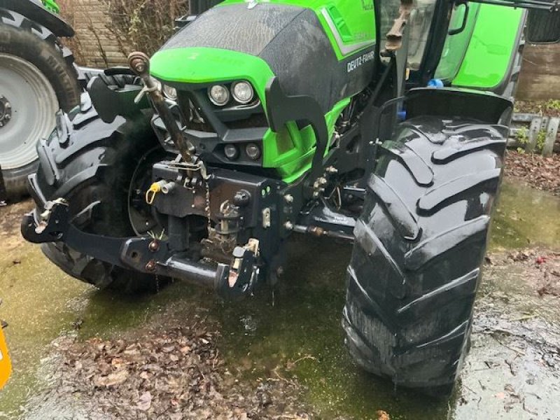 Traktor a típus Deutz-Fahr AGROT.6130.4P, Gebrauchtmaschine ekkor: les hayons (Kép 4)