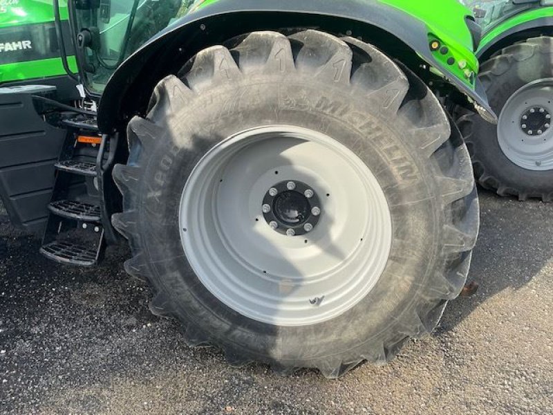 Traktor des Typs Deutz-Fahr AGROT.6185TTV-V, Gebrauchtmaschine in les hayons (Bild 8)