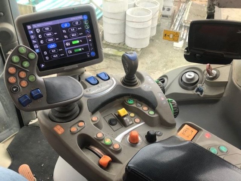 Traktor a típus Deutz-Fahr AGROT.6215TTV, Gebrauchtmaschine ekkor: les hayons (Kép 8)