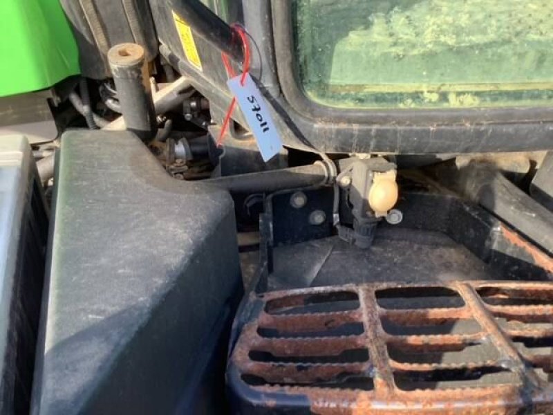 Traktor van het type Deutz-Fahr AGROT.7210, Gebrauchtmaschine in les hayons (Foto 5)