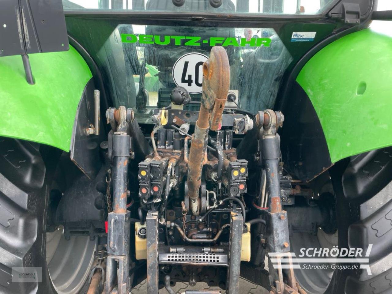 Traktor типа Deutz-Fahr AGROTRON 100, Gebrauchtmaschine в Wildeshausen (Фотография 8)
