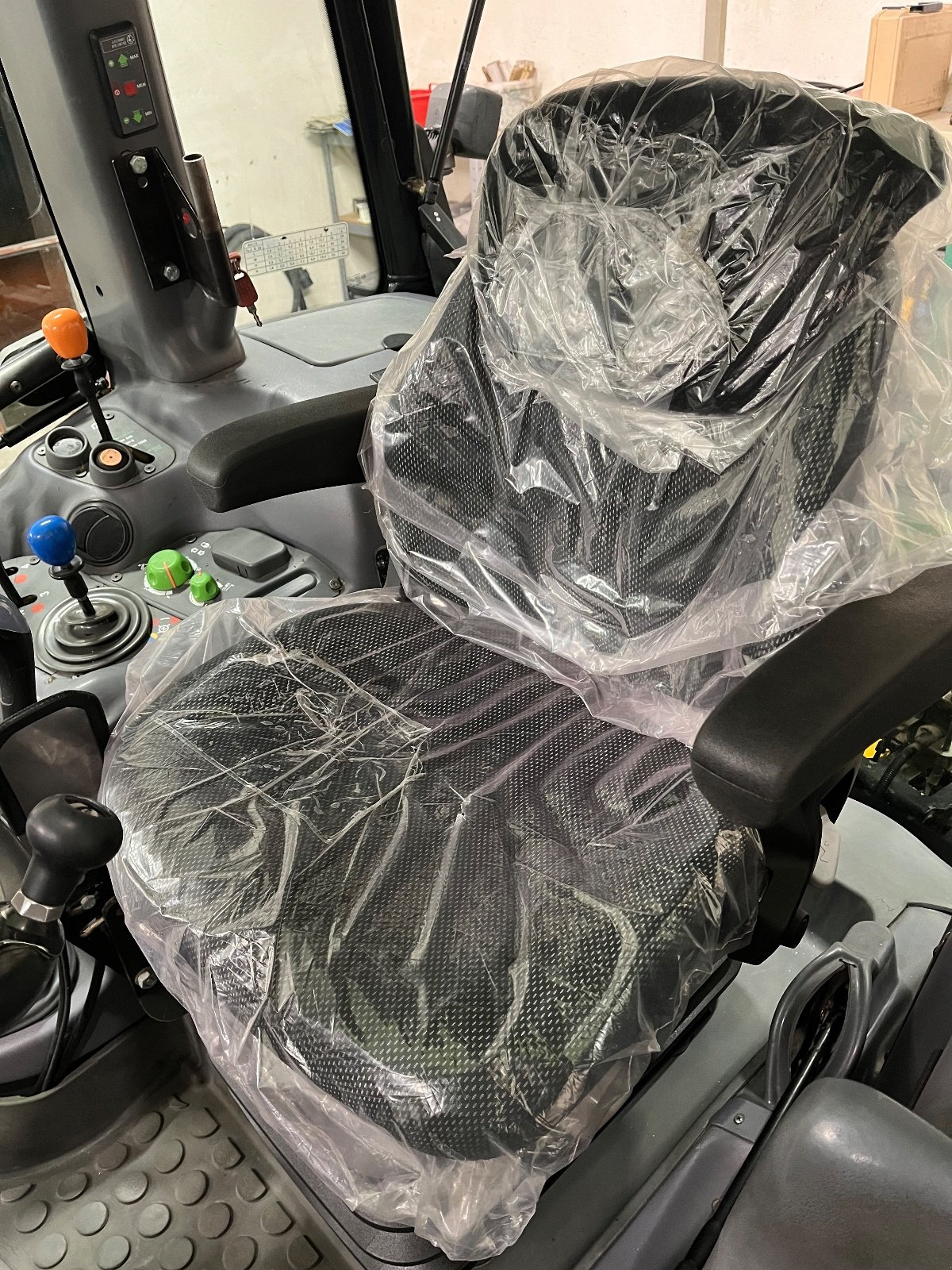 Traktor типа Deutz-Fahr Agrotron 100, Gebrauchtmaschine в Erding (Фотография 9)