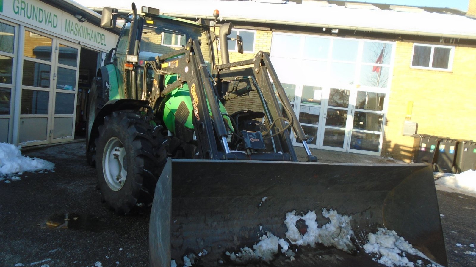 Traktor del tipo Deutz-Fahr Agrotron 106 M/ Hauer PomC 110 Frontlæsser, Gebrauchtmaschine en Viborg (Imagen 3)