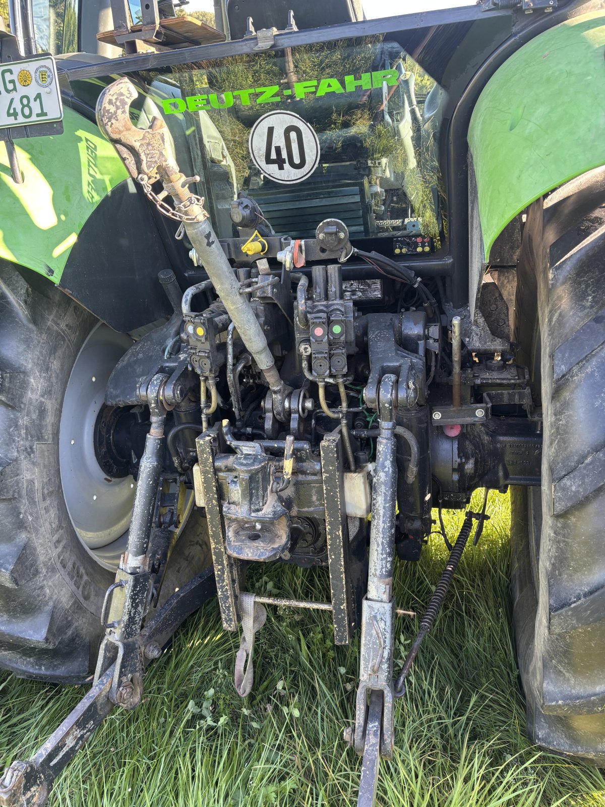 Traktor van het type Deutz-Fahr Agrotron 106 MK 2, Gebrauchtmaschine in Herdwangen-Schönach (Foto 2)