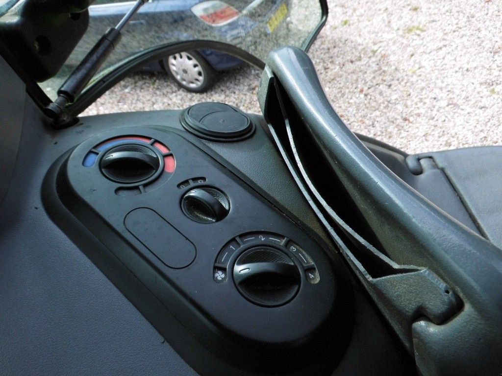 Traktor of the type Deutz-Fahr Agrotron 108 Profiline, Gebrauchtmaschine in Streefkerk (Picture 7)