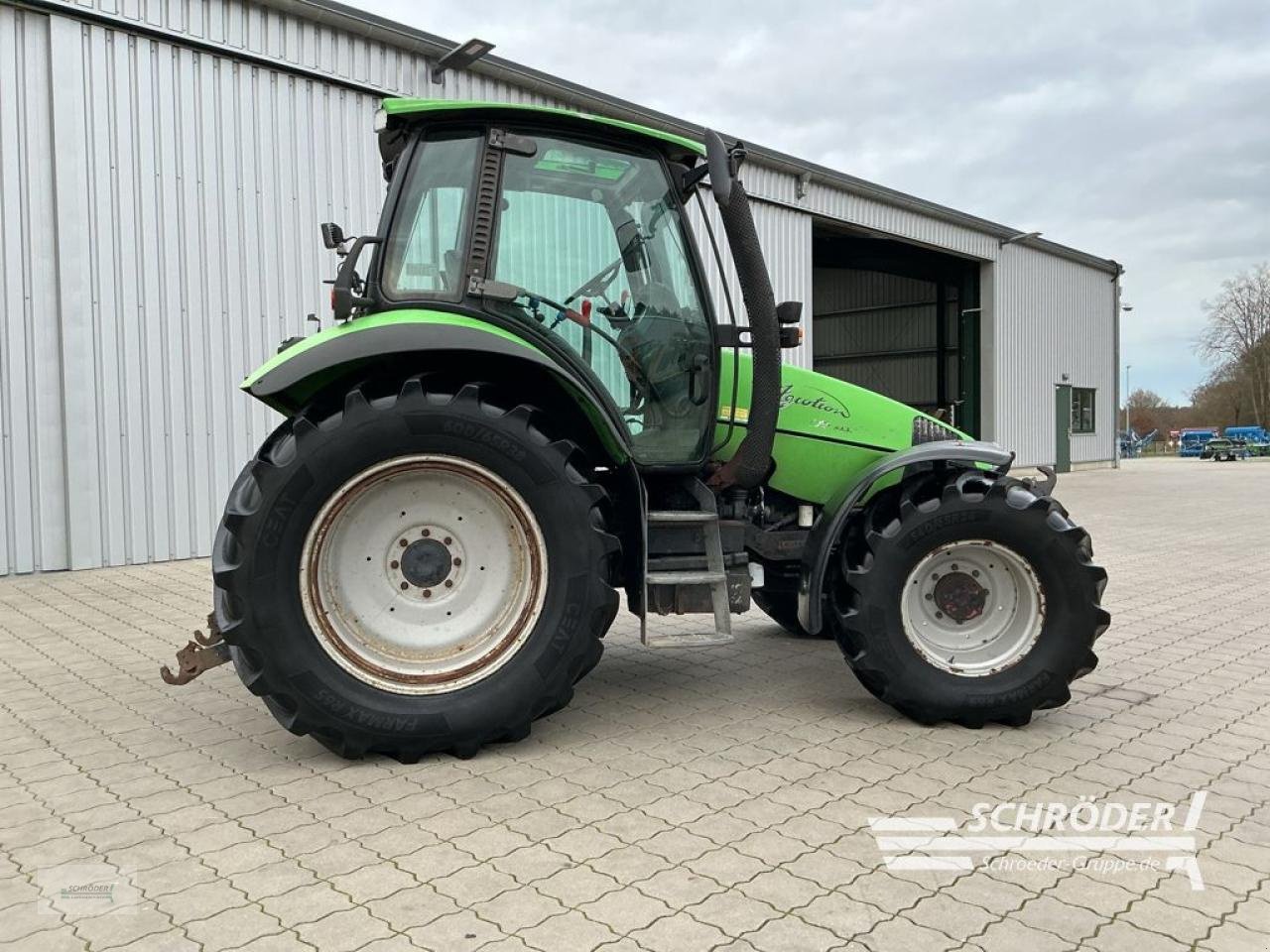 Traktor типа Deutz-Fahr AGROTRON 115 MK 3, Gebrauchtmaschine в Hemmoor (Фотография 5)