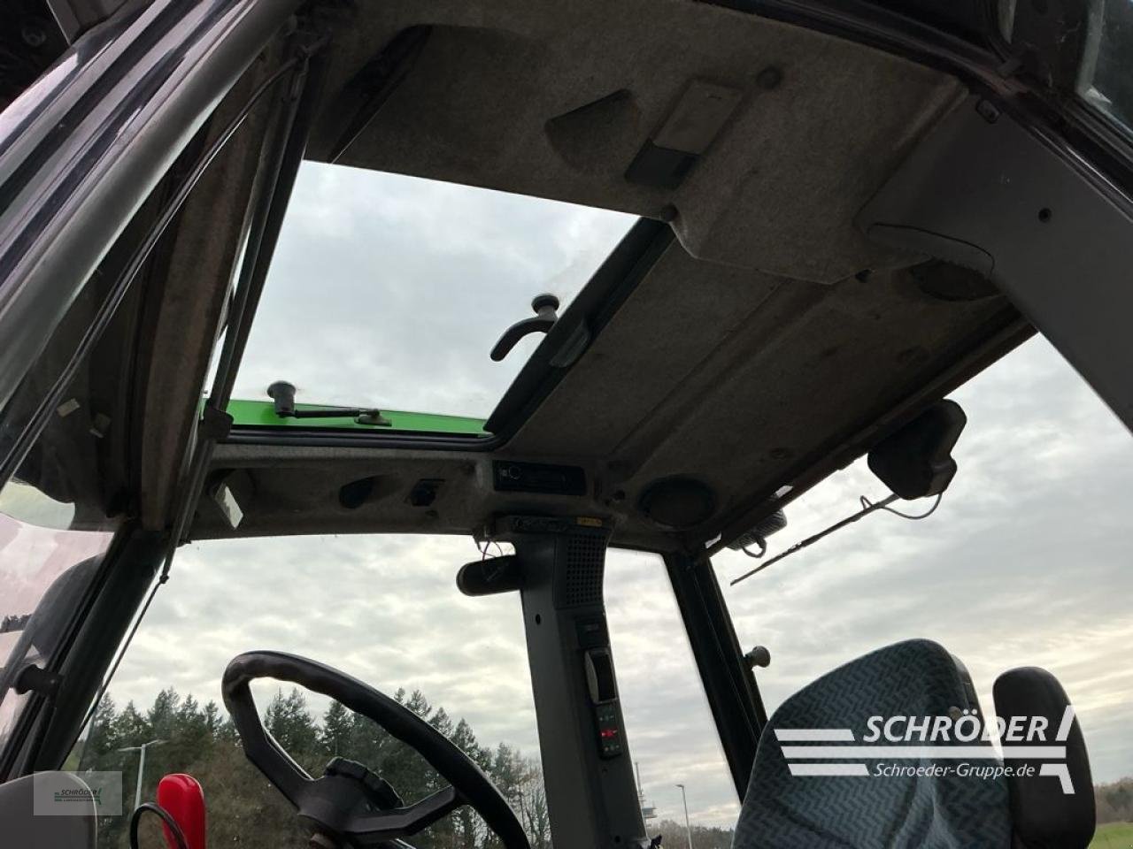 Traktor типа Deutz-Fahr AGROTRON 115 MK 3, Gebrauchtmaschine в Hemmoor (Фотография 13)