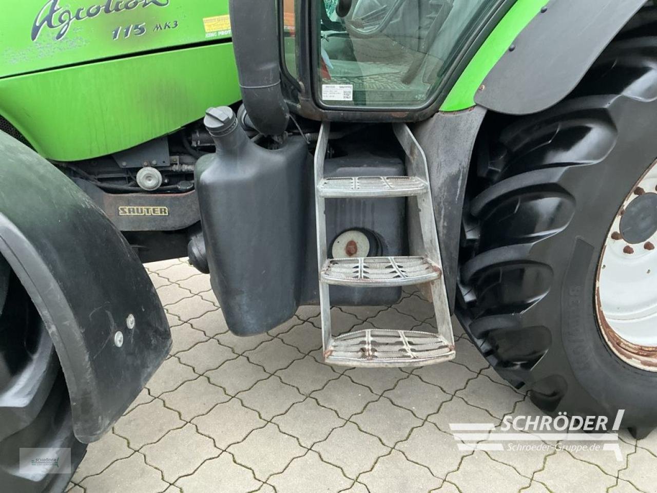 Traktor типа Deutz-Fahr AGROTRON 115 MK 3, Gebrauchtmaschine в Hemmoor (Фотография 18)
