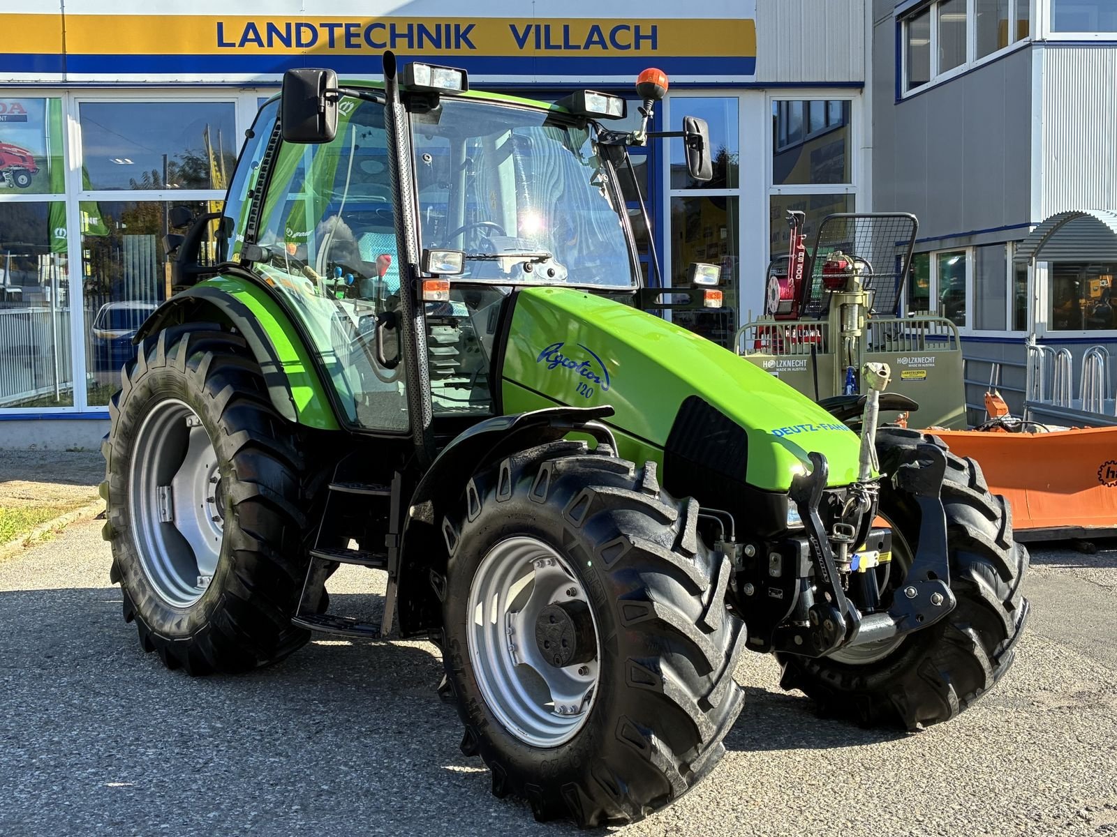 Traktor tip Deutz-Fahr Agrotron 120 Premium, Gebrauchtmaschine in Villach (Poză 2)