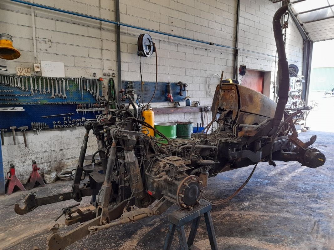 Traktor типа Deutz-Fahr Agrotron 135, Gebrauchtmaschine в Viborg (Фотография 3)