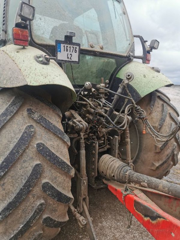 Traktor типа Deutz-Fahr AGROTRON 135, Gebrauchtmaschine в ST MARTIN EN HAUT (Фотография 3)
