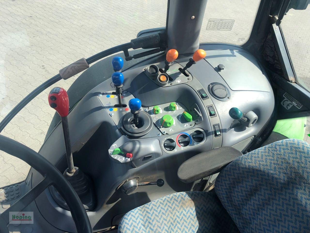 Traktor типа Deutz-Fahr Agrotron 135, Gebrauchtmaschine в Bakum (Фотография 11)