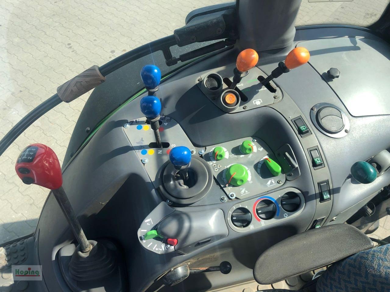 Traktor типа Deutz-Fahr Agrotron 135, Gebrauchtmaschine в Bakum (Фотография 12)