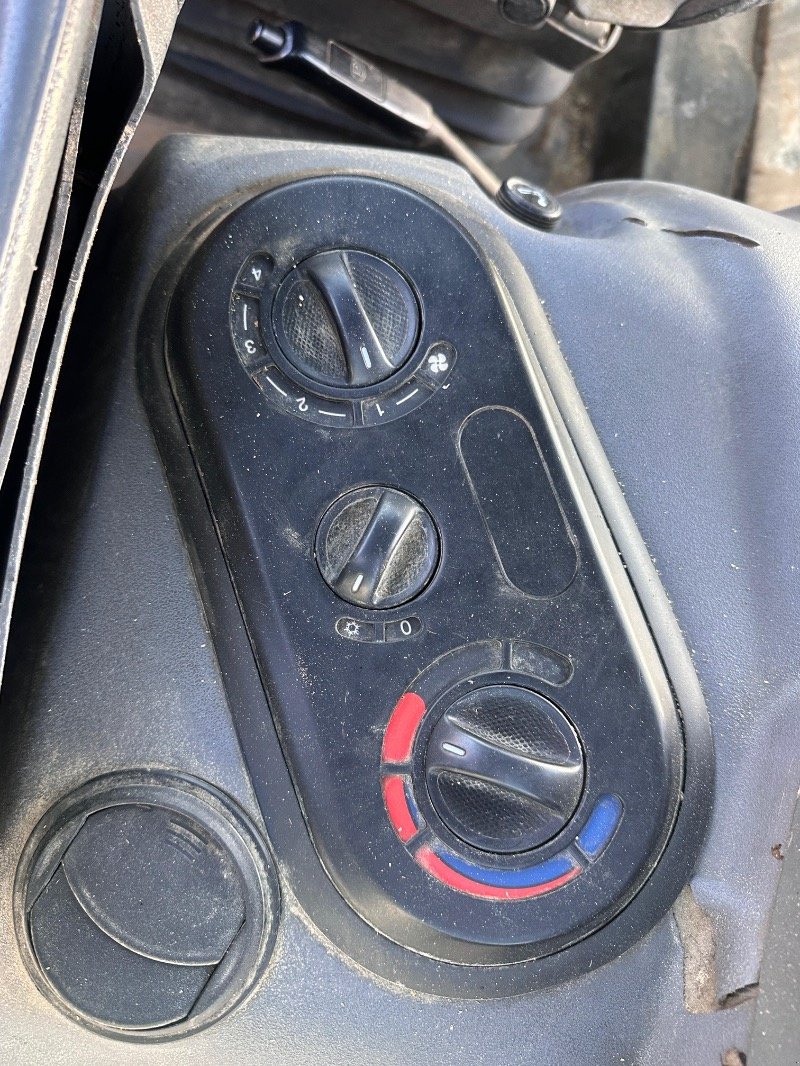 Traktor Türe ait Deutz-Fahr Agrotron 150 MK3, Gebrauchtmaschine içinde Liebenwalde (resim 12)