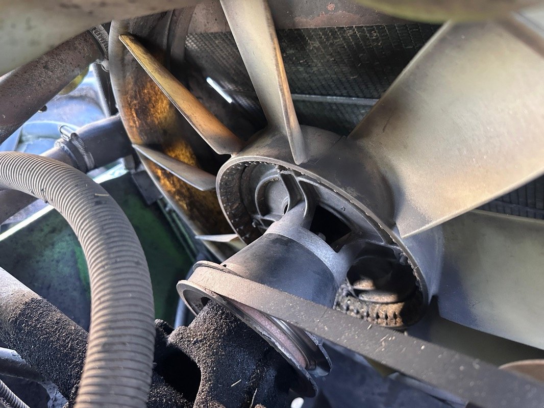 Traktor Türe ait Deutz-Fahr Agrotron 150 MK3, Gebrauchtmaschine içinde Liebenwalde (resim 14)