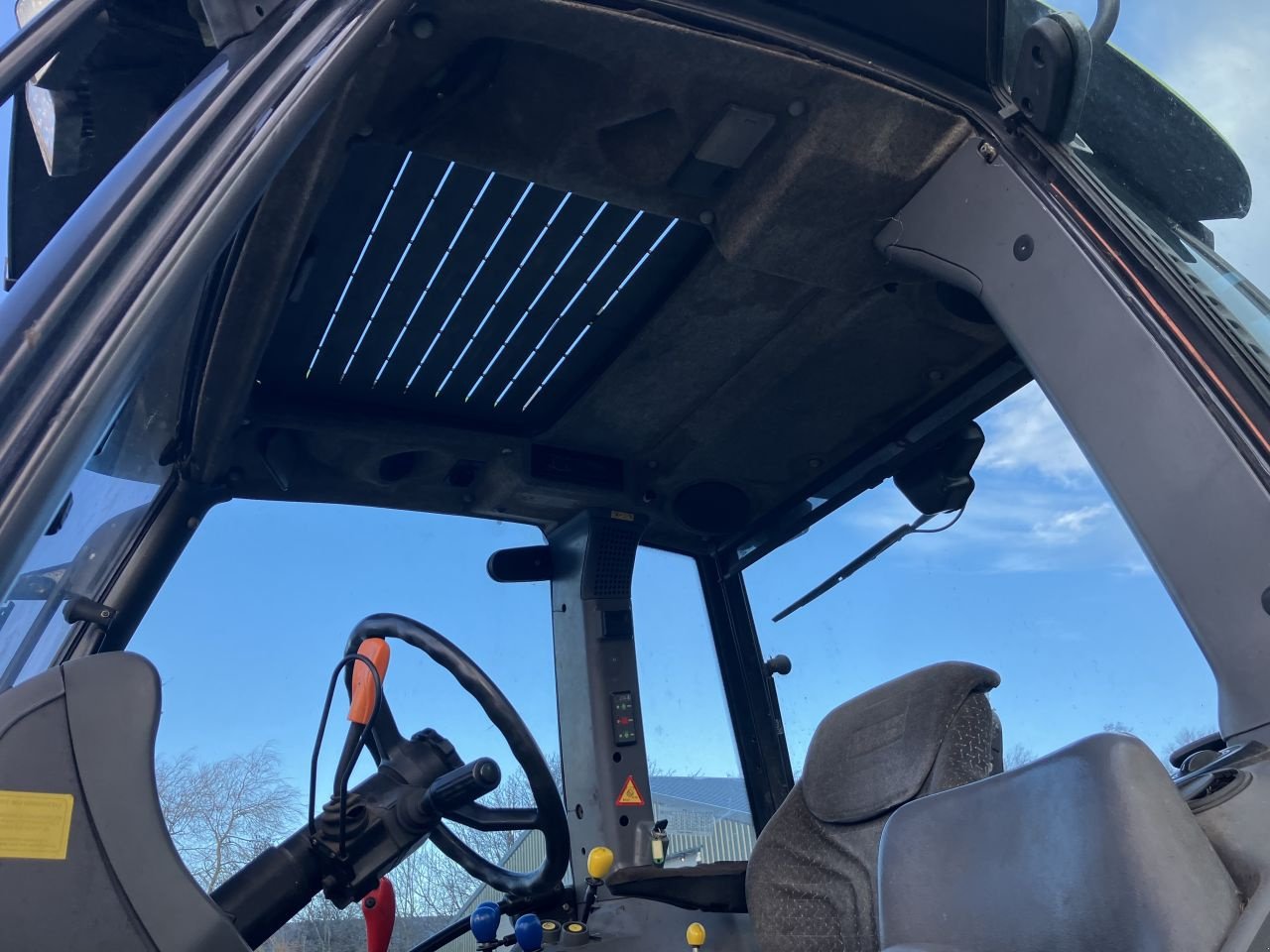 Traktor от тип Deutz-Fahr Agrotron 150.6, Gebrauchtmaschine в Kockengen (Снимка 10)