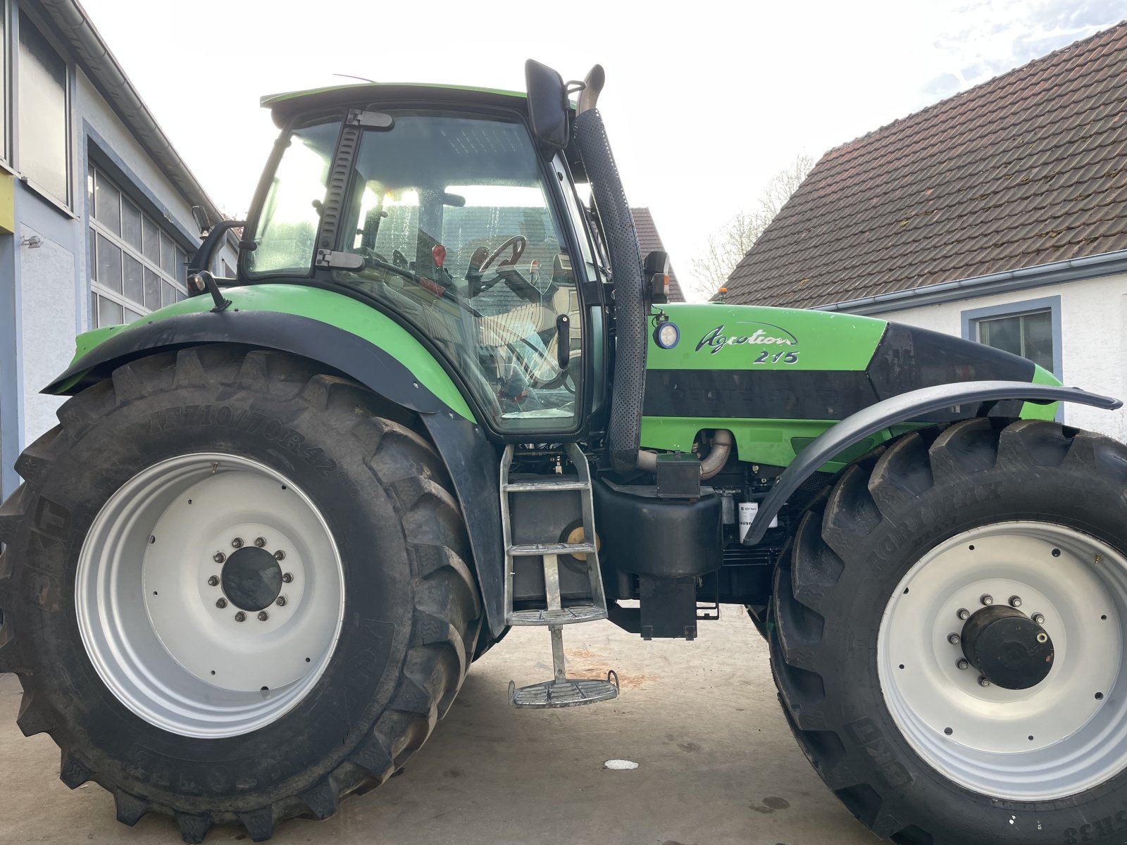 Traktor typu Deutz-Fahr Agrotron 215, Gebrauchtmaschine v Ochsenhausen (Obrázek 5)