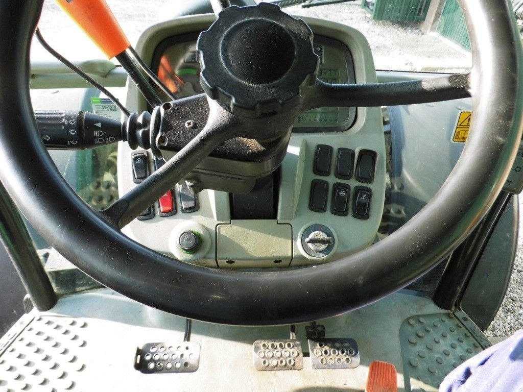 Traktor типа Deutz-Fahr Agrotron 420, Gebrauchtmaschine в Streefkerk (Фотография 5)