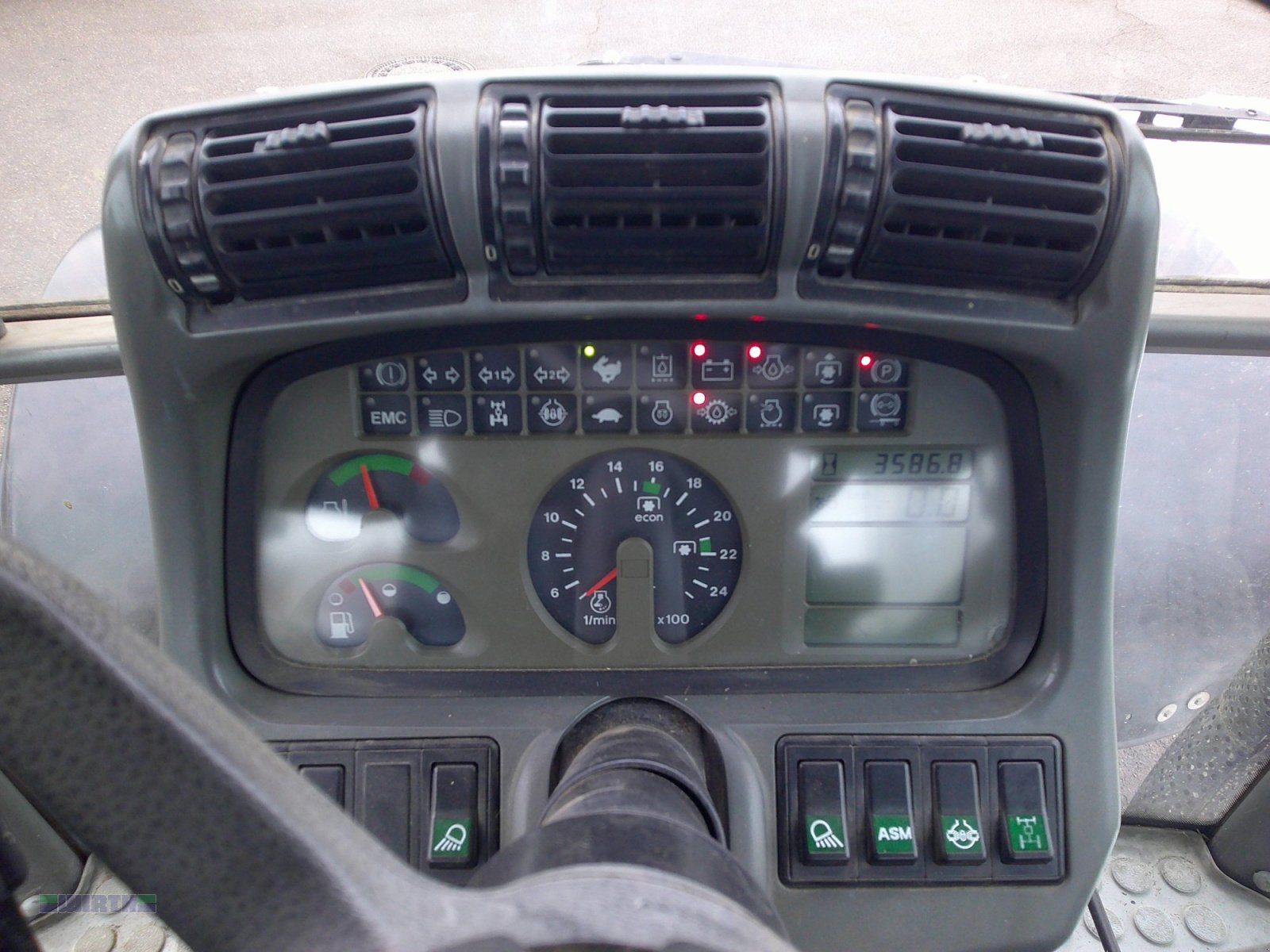 Traktor des Typs Deutz-Fahr Agrotron 6.01 (105), 3586 Betriebsstunden, EZ 1999, Gebrauchtmaschine in Buchdorf (Bild 15)